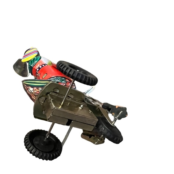 Vintage Inspired Duck on a Tricycle Metal Wind-Up Tin Toy - Picture 11 of 13